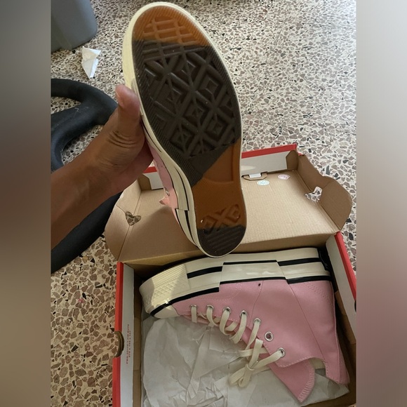 Brand New Platform Chuck Taylor’s women size 7 - Picture 2 of 5